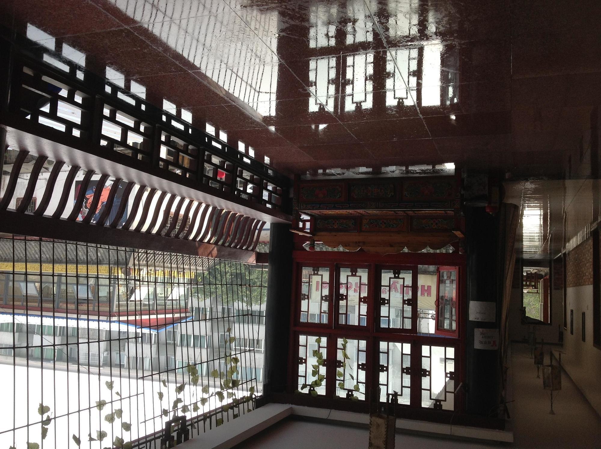 Holly'S Hostel Chengdu Exterior photo