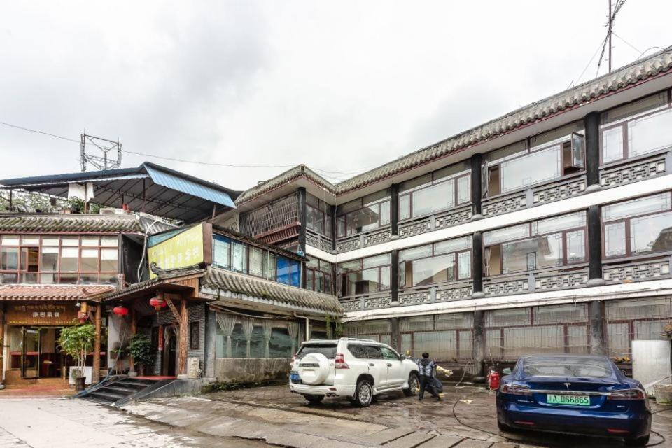 Holly'S Hostel Chengdu Exterior photo