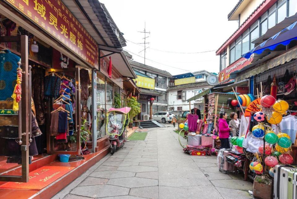 Holly'S Hostel Chengdu Exterior photo